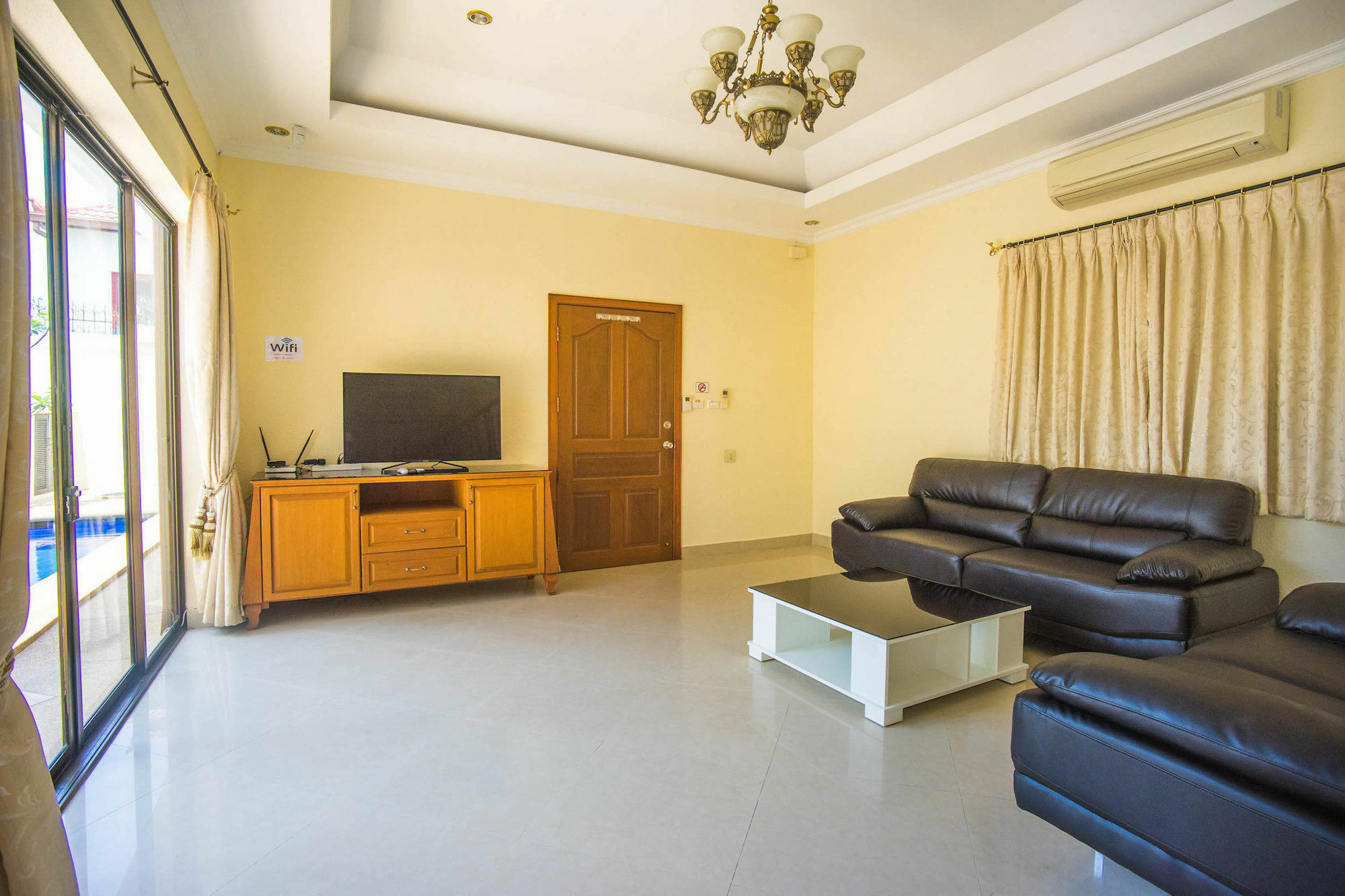 באנג לאמונג Pattaya Holiday Villas מראה חיצוני תמונה