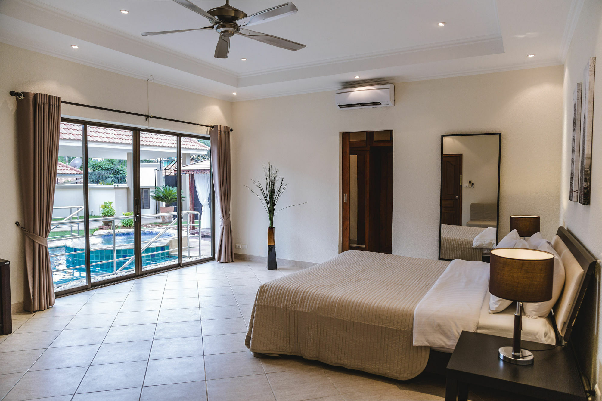 באנג לאמונג Pattaya Holiday Villas מראה חיצוני תמונה